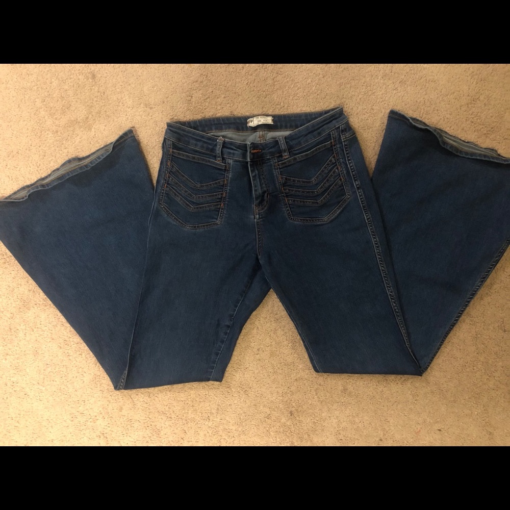 Free People Bell-bottom jeans 31/33